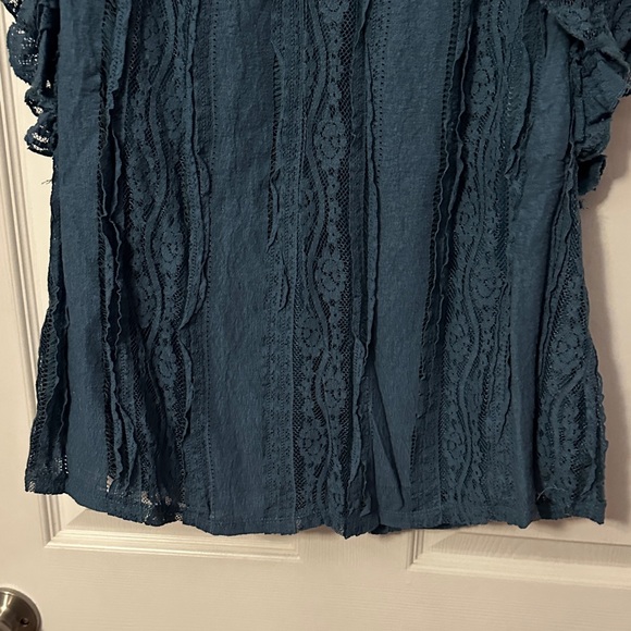 Daytrip Deep Teal Lace Blouse - Picture 4 of 5